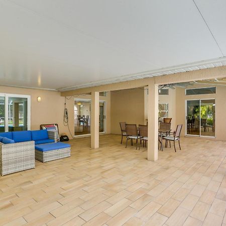 Private Fort Myers Escape With Screened Pool And Lanai Villa Exterior photo